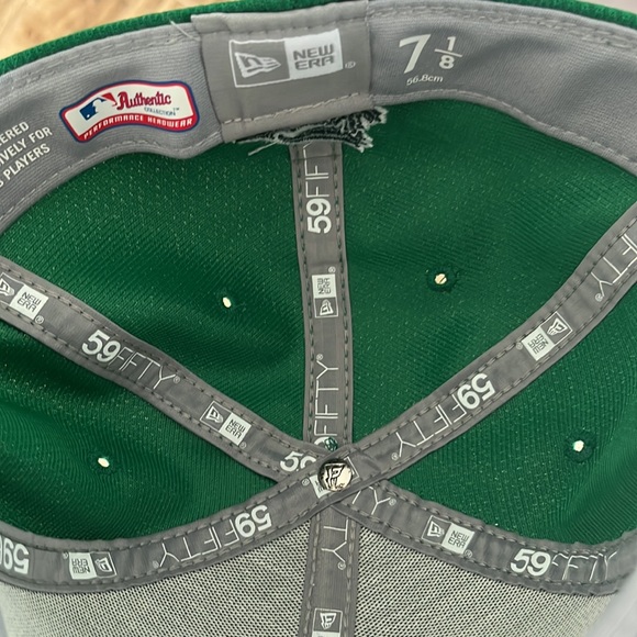 Blue jays st pattys hat 7 1/8 - Picture 4 of 4